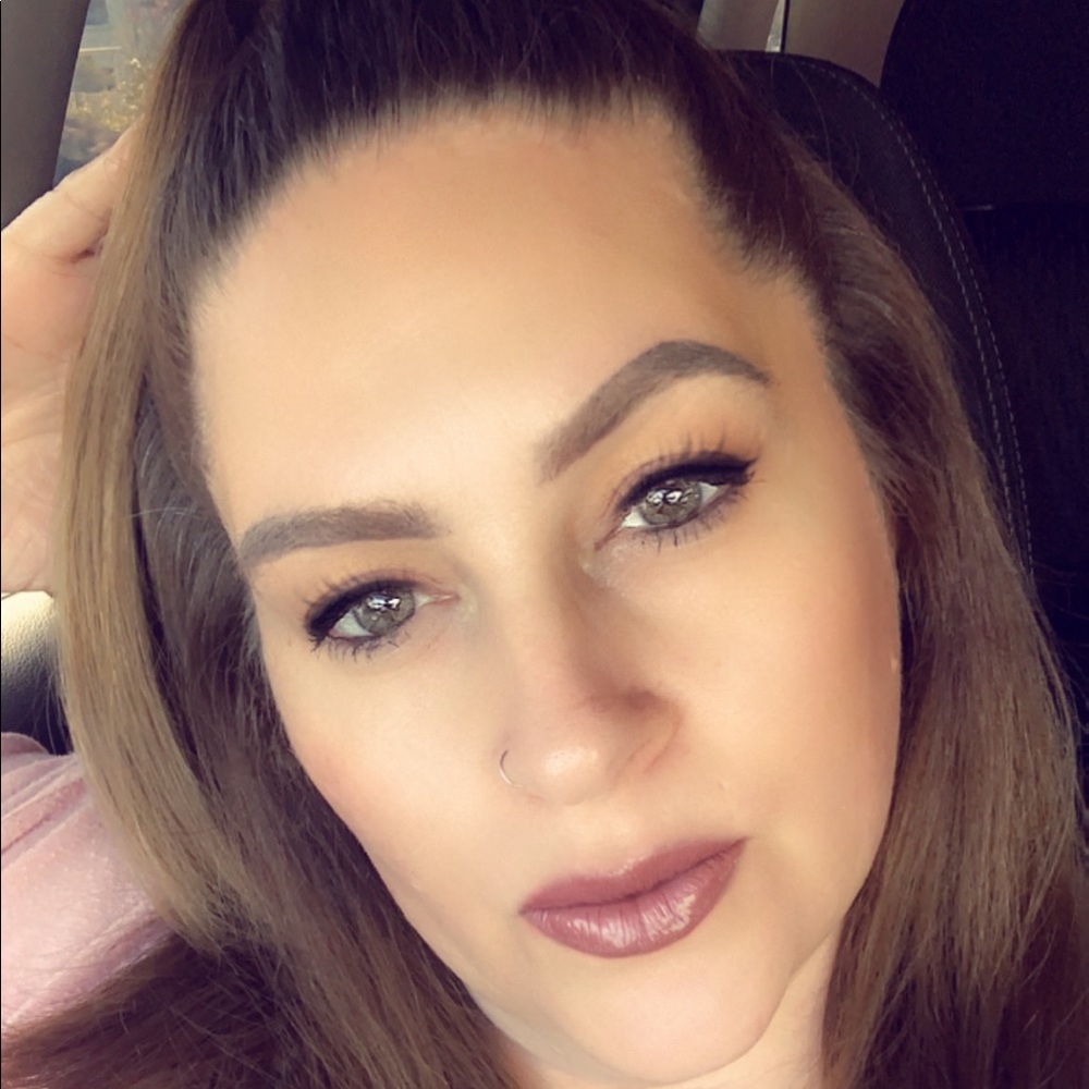 Meet your Posher, Tara